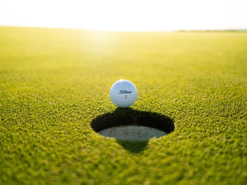 TWILIGHT GOLF